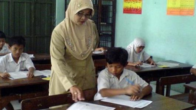 Guru dan peserta didik. (Foto ilustrasi).