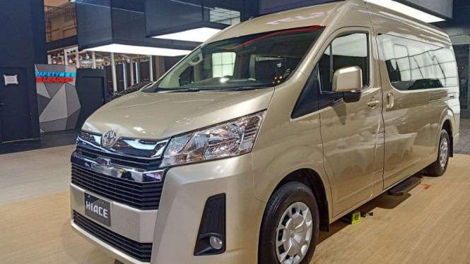 Toyota HiAce Premio