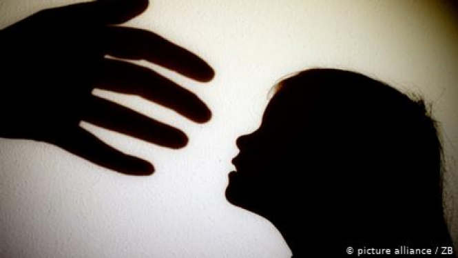 Foto simbol kekerasan terhadap anak.-picture alliance / ZB