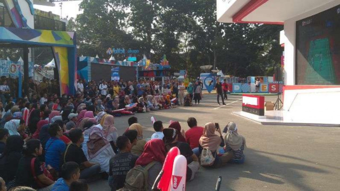 Suasana nonton bareng Indonesia Open di area Istora GBK.