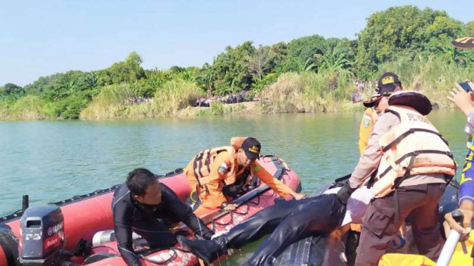 Awak pesawat Cessna 172, Salman Alfarizi ditemukan dalam keadaan meninggal dunia.