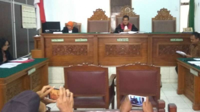 Sidang praperadilan kasus salah tangkap pengamen.