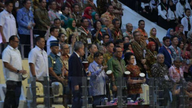Wakil Presiden Jusuf Kalla memberi pengarahan kepada CPNS, di Jakarta.
