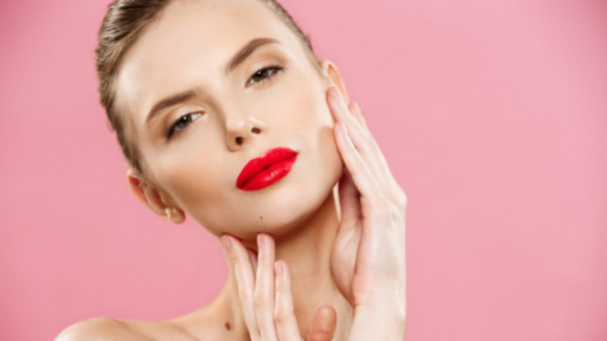 Ilustrasi lipstik.