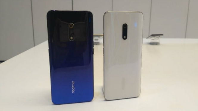 Realme X tersedia dua warna