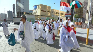 Jemaah haji Indonesia saat berada di pemondokan Mekah