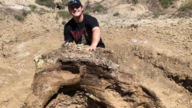 Harrison Duran, mahasiswa biologi di Universitas California dan fosil dinosaurus