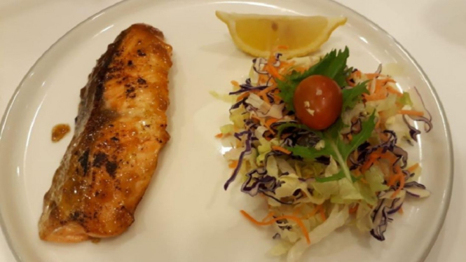 Salmon Guriru HokBen