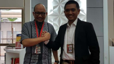 Mantan Penyidik KPK Novel Baswedan dan mantan Ketua Wadah Pegawai KPK Yudi Purnomo Harahap.