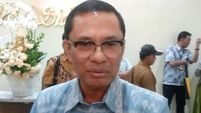 Saleh Husin.