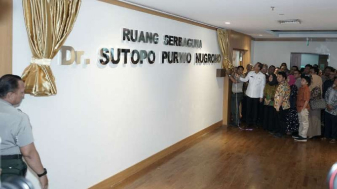 Peresmian ruang serbaguna Sutopo Purwo Nugroho