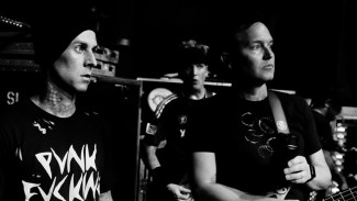Mencekam, Grup Musik blink-182 Terjebak saat Penembakan El Paso