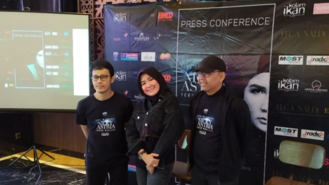Nicky Astria