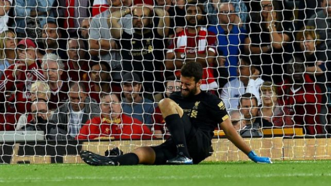 Kiper Liverpool, Alisson Becker, cedera