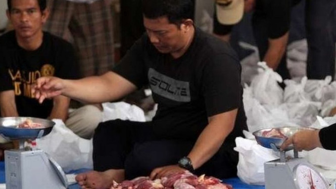 Direktur Pengelolaan Sampah KLHK, Novrizal Tahar mengatakan imbauan ini lebih menyasar perilaku masyarakat untuk mengurangi sampah plastik saat pembagian daging kurban nanti. - tribunnews.com/Henry Lopulalan