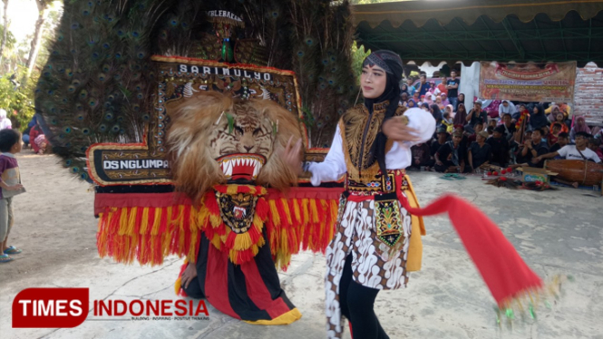 Pagelaran seni Reog Obyok.