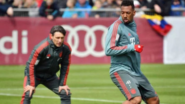 Pelatih Bayern Munich, Niko Kovac, dan bek Bayern Munich, Jerome Boateng. 