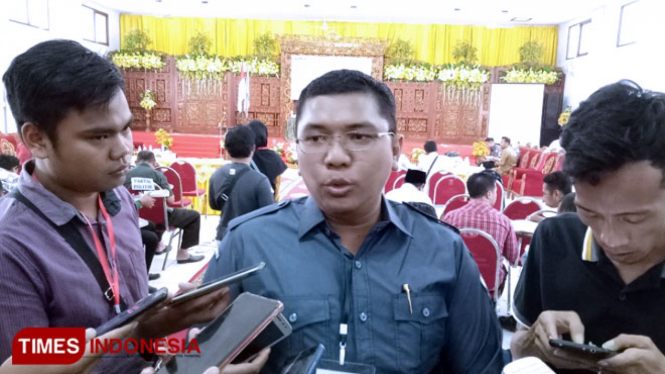 Ketua Bawaslu Bangkalan, Ahmad Mustain Saleh. (FOTO: Doni Heriyanto/TIMES Indonesia)