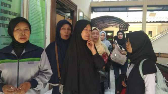 Korban First Travel di Pengadilan Negeri Depok, Jabar.