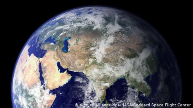 Planet Bumi.