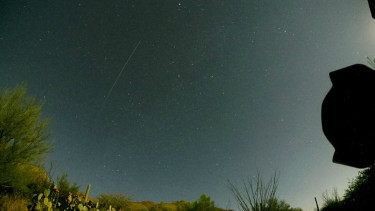 Hujan meteor Perseid.