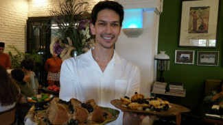 Dimas Beck Jualan Kue Cubit Topping Bobba, Gimana Sih Rasanya?