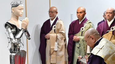 Robot biksu Mindar
