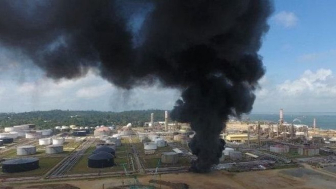 Kilang Pertamina di Balikpapan terbakar, Kamis 15 Agustus 2019 (TRIBUNKALTIM.CO/FACHMI RACHMAN)