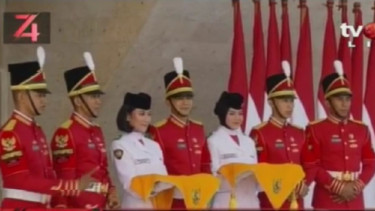 Tim Paskibraka di Istana Negara