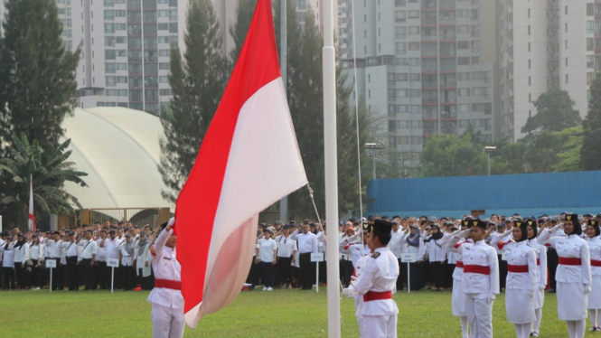 Kelompok Usaha Bakrie Lakukan Upacara HUT ke-74 Kemerdekaan RI   