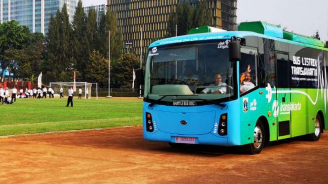 Bus listrik kelompok usaha Bakrie