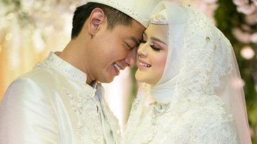 Pernikahan Roger Danuarta dan Cut Meyriska di Medan, Sumatera Utara.
