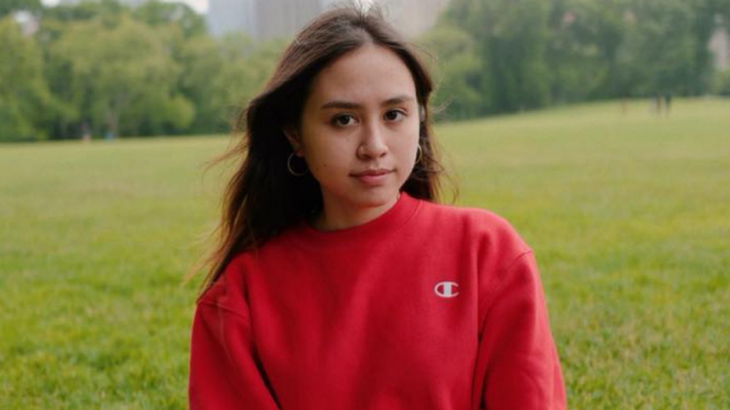 Andrea Putri Turk mencuri perhatian masyarakat dalam Upacara Kemerdekaan 17 Agustus 2019.