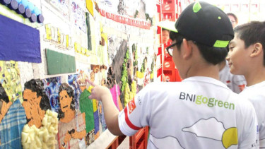 BNI rayakan HUT RI ke-74 di Terowongan Stasiun Sudirman.