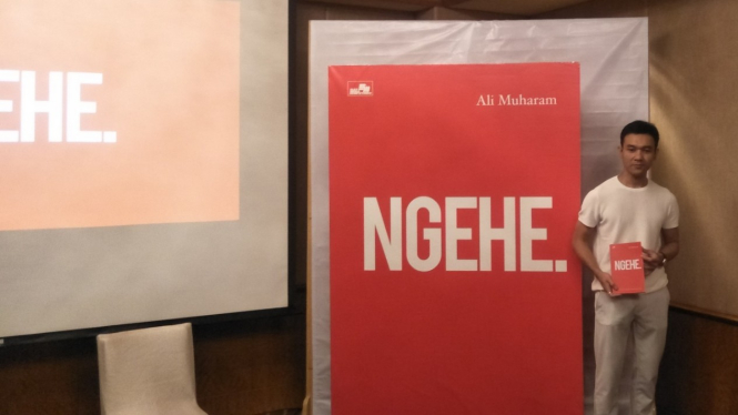 Ali Muharam, juragan Makaroni Ngehe rilis buku berjudul NGEHE.