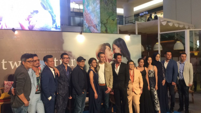 Reza Rahadian akan bermain dalam film Twivortiare.
