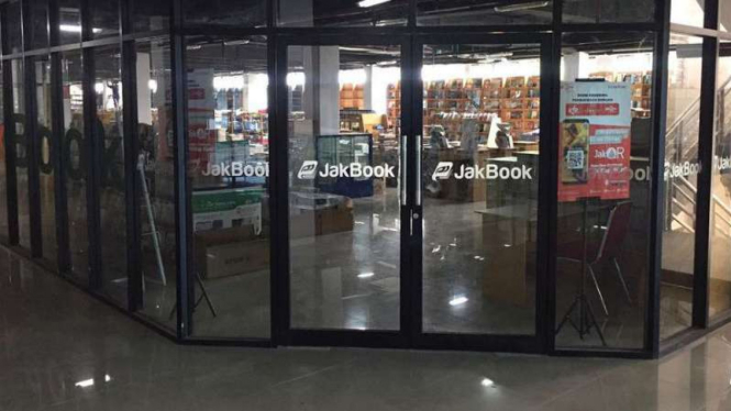 Toko buku JakBook di Pasar Kenari, Jakarta Pusat.