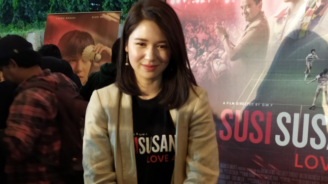 Laura Basuki dalam film Susi Susanti Love All