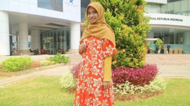 Sherly Annavita
