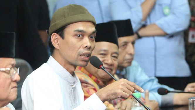 Ustaz Abdul Somad (UAS) Kunjungi MUI