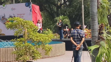 Menteri Rini BUMN Rini Soemarno.
