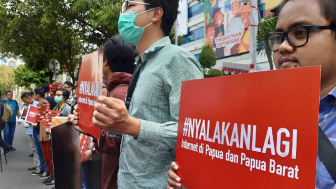 Demonstrasi Nyalakan Lagi internet Papua