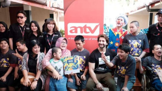 ANTV Berbagi, Bareng Artis India Kunjungi Panti Sosial