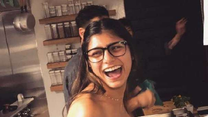 Mia Khalifa.