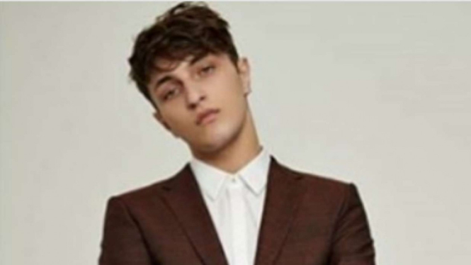 Anwar Hadid