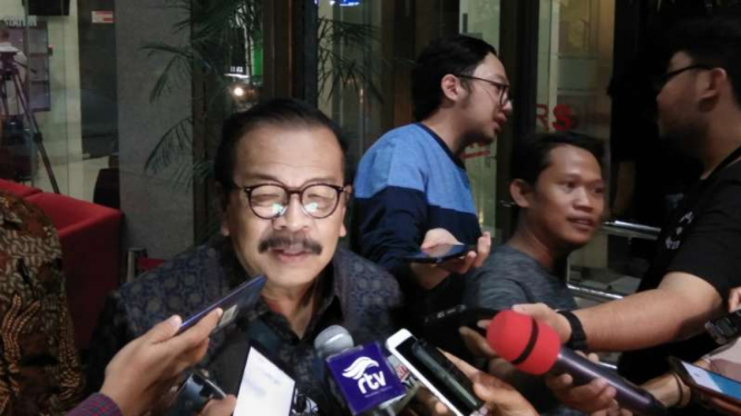 Mantan gubernur Jawa Timur Soekarwo usai diperiksa oleh KPK untuk kasus dugaan suap dana hibah Kabupaten Tulungagung di Jakarta, Rabu 28 Agustus 2019.