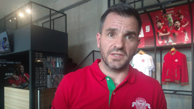 Pelatih timnas Indonesia, Simon McMenemy