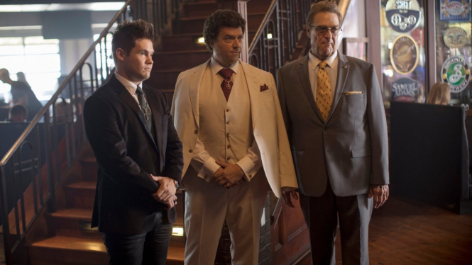 Adam Devine dalam serial HBO, The Righteous Gemstones. 