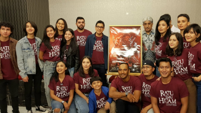 Para pemain film Ratu Ilmu Hitam