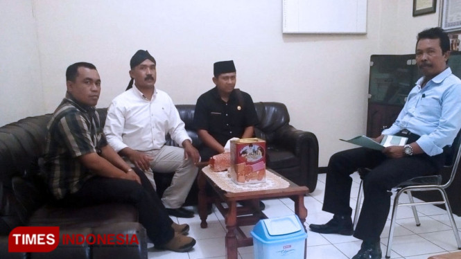 Wasito, Kades Petahana Desa Kaligondo Genteng, Banyuwangi. (Foto: Agung Sedana/ TIMES Indonesia)